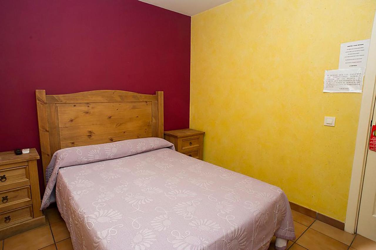 Hostal Velarde Talavera de la Reina Ngoại thất bức ảnh
